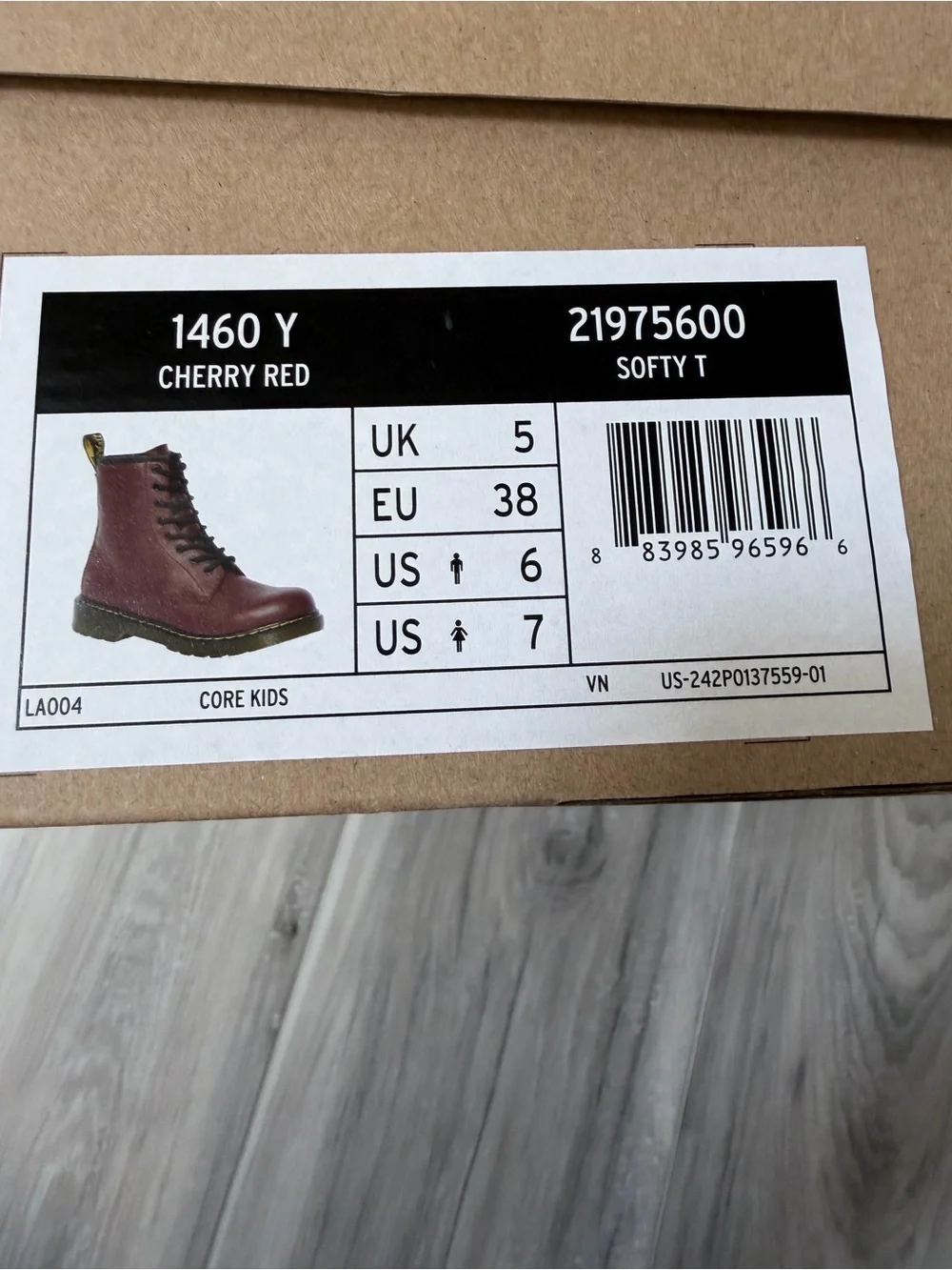 Dr. Martens 1460 Y Cherry Red Boots Women’s 7 Youth 6 NIB